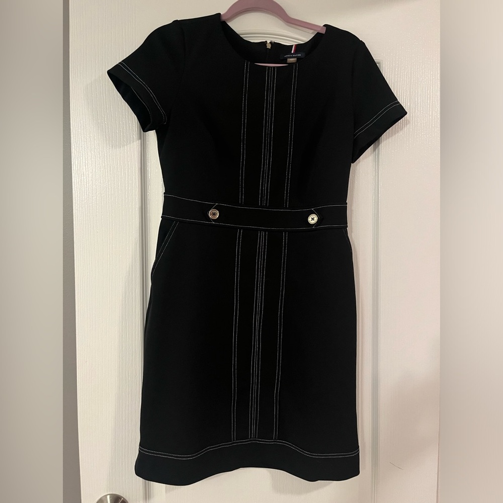Tommy Hilfiger Black Sheath Dress with Crew Neck and Cuffed Sleeves